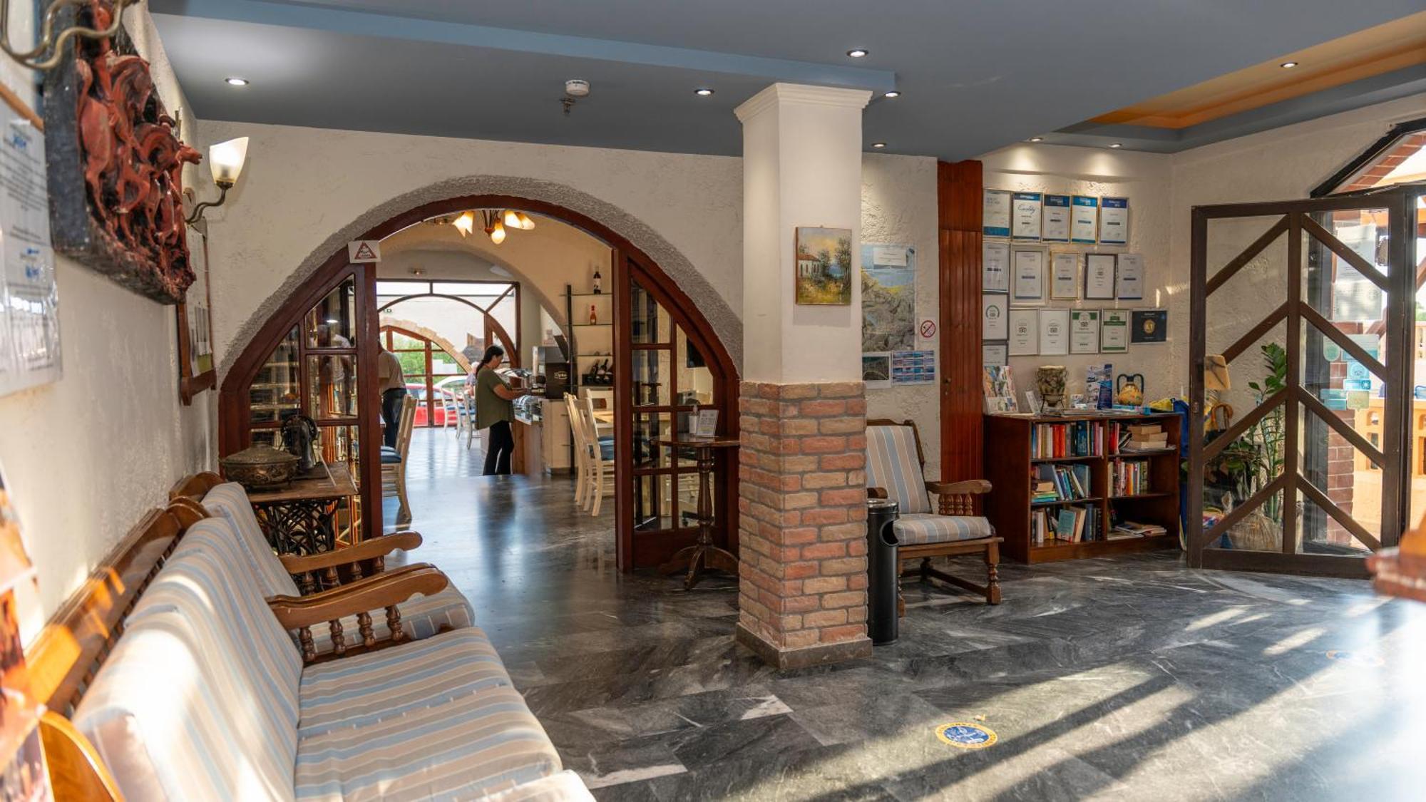 Evina Rooms & Suites Kokkini Hani Exterior foto